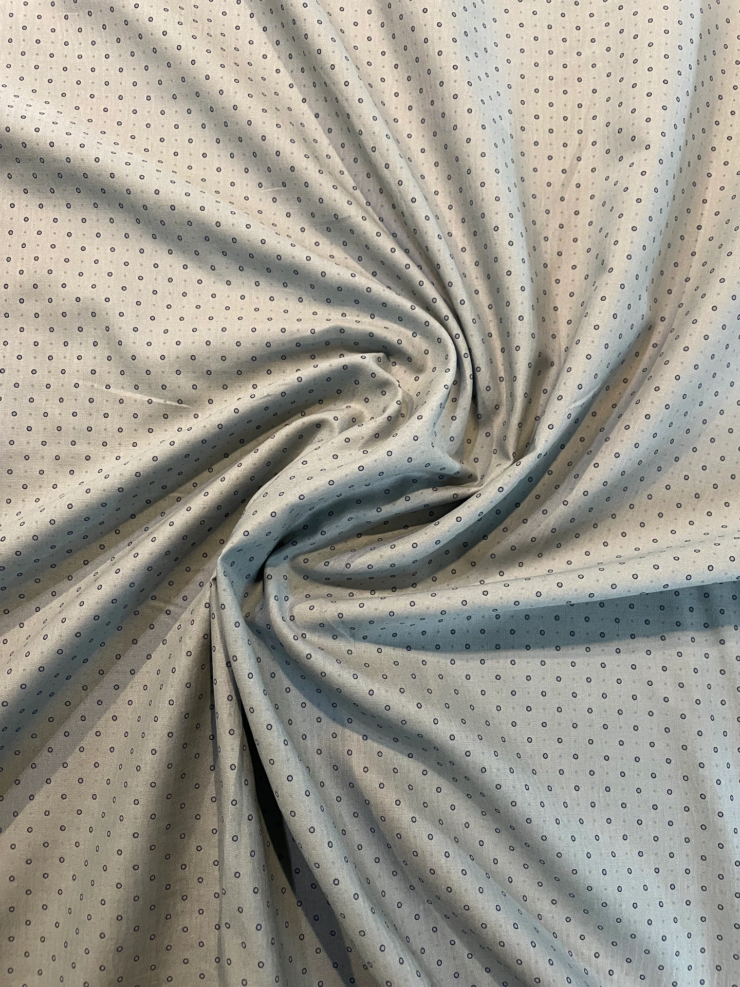 Coton bleu gris à petits pois