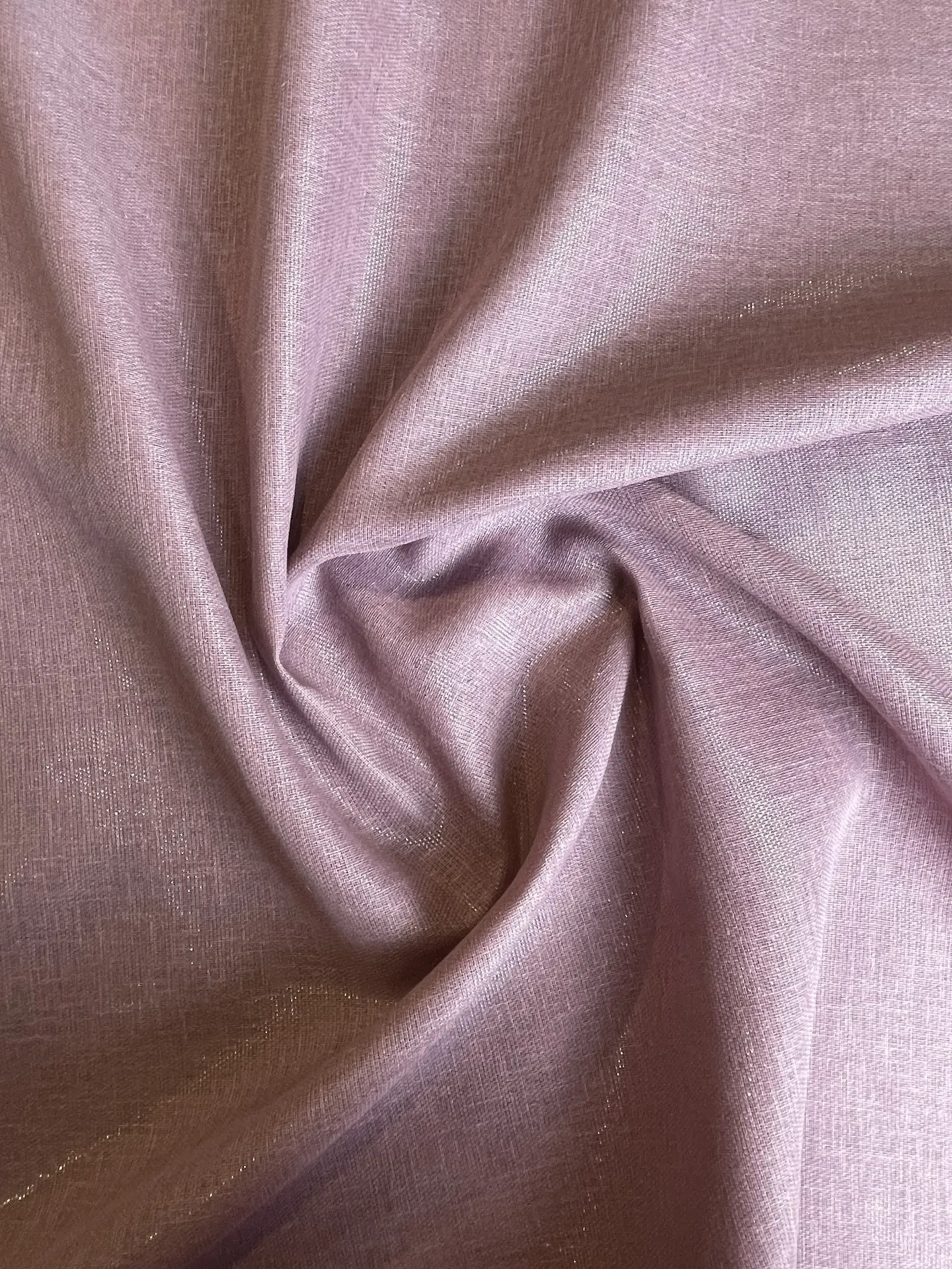 Toile lila irisée