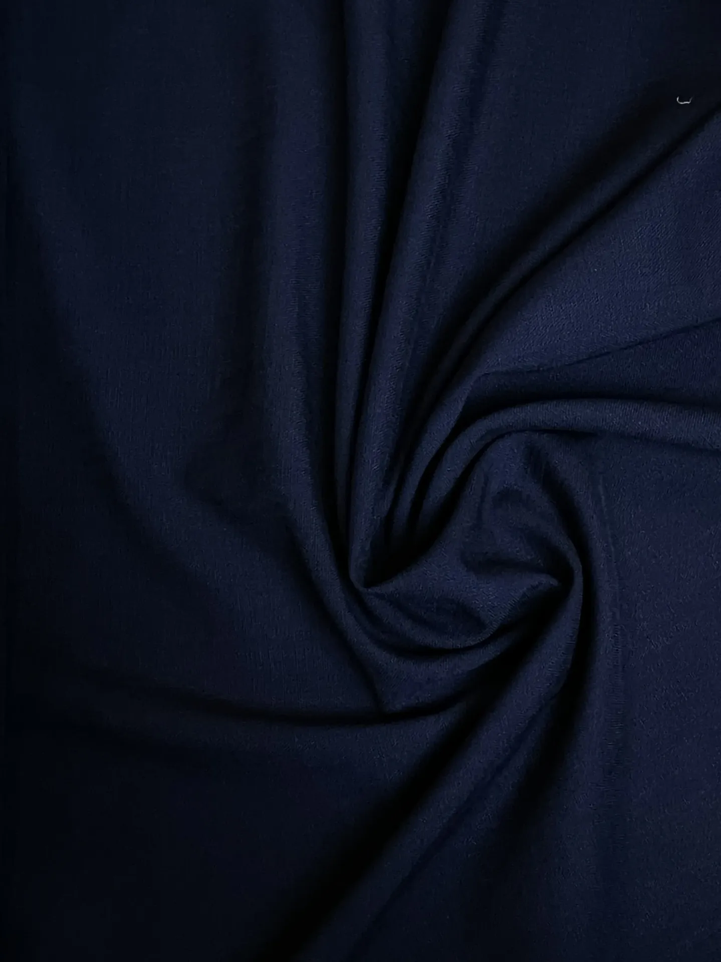 Tissu bleu marine