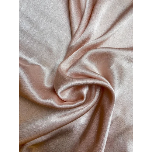 Tissu satin rose pâle
